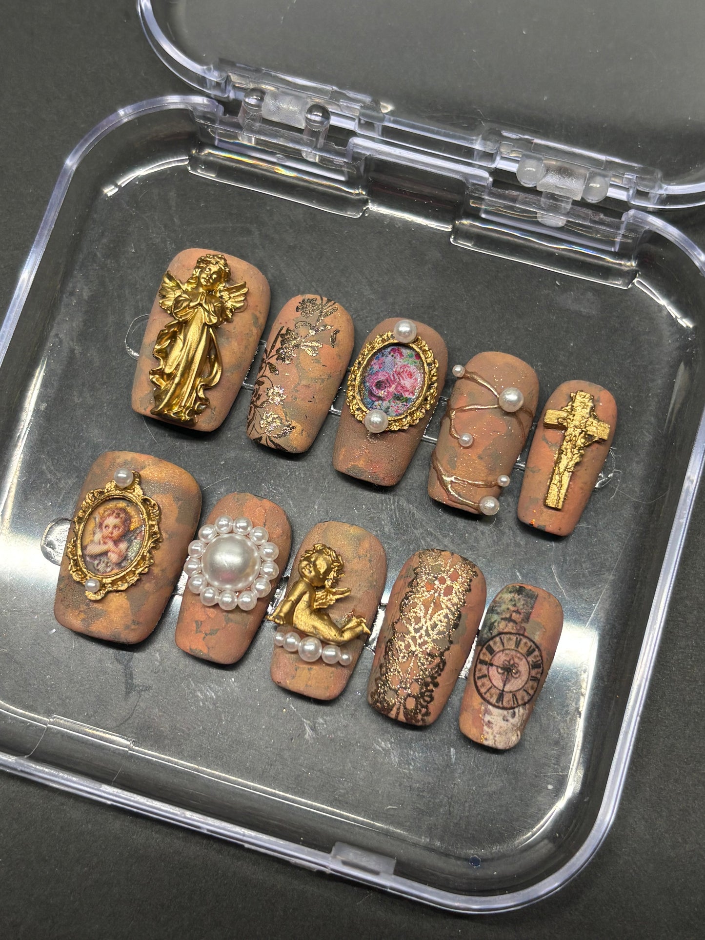 Baroque Castle Wall Press-On Nails | Handmade Short Square